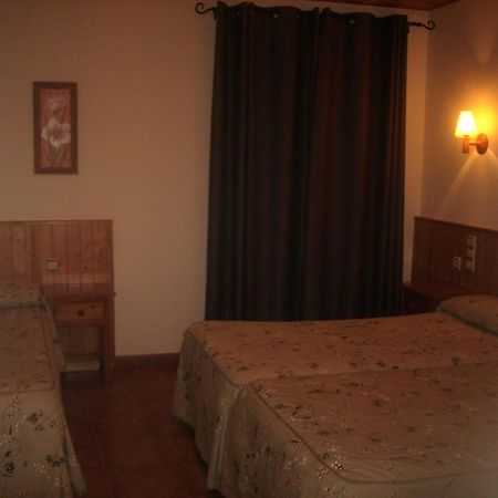 Hostal Pernalle Erill la Vall Εξωτερικό φωτογραφία