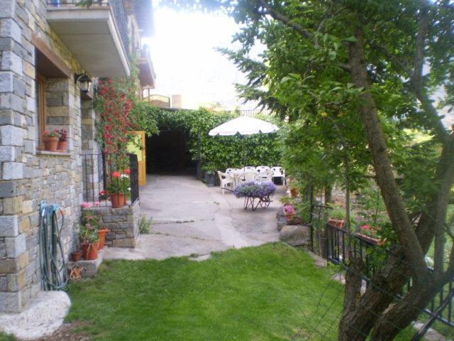 Hostal Pernalle Erill la Vall Εξωτερικό φωτογραφία