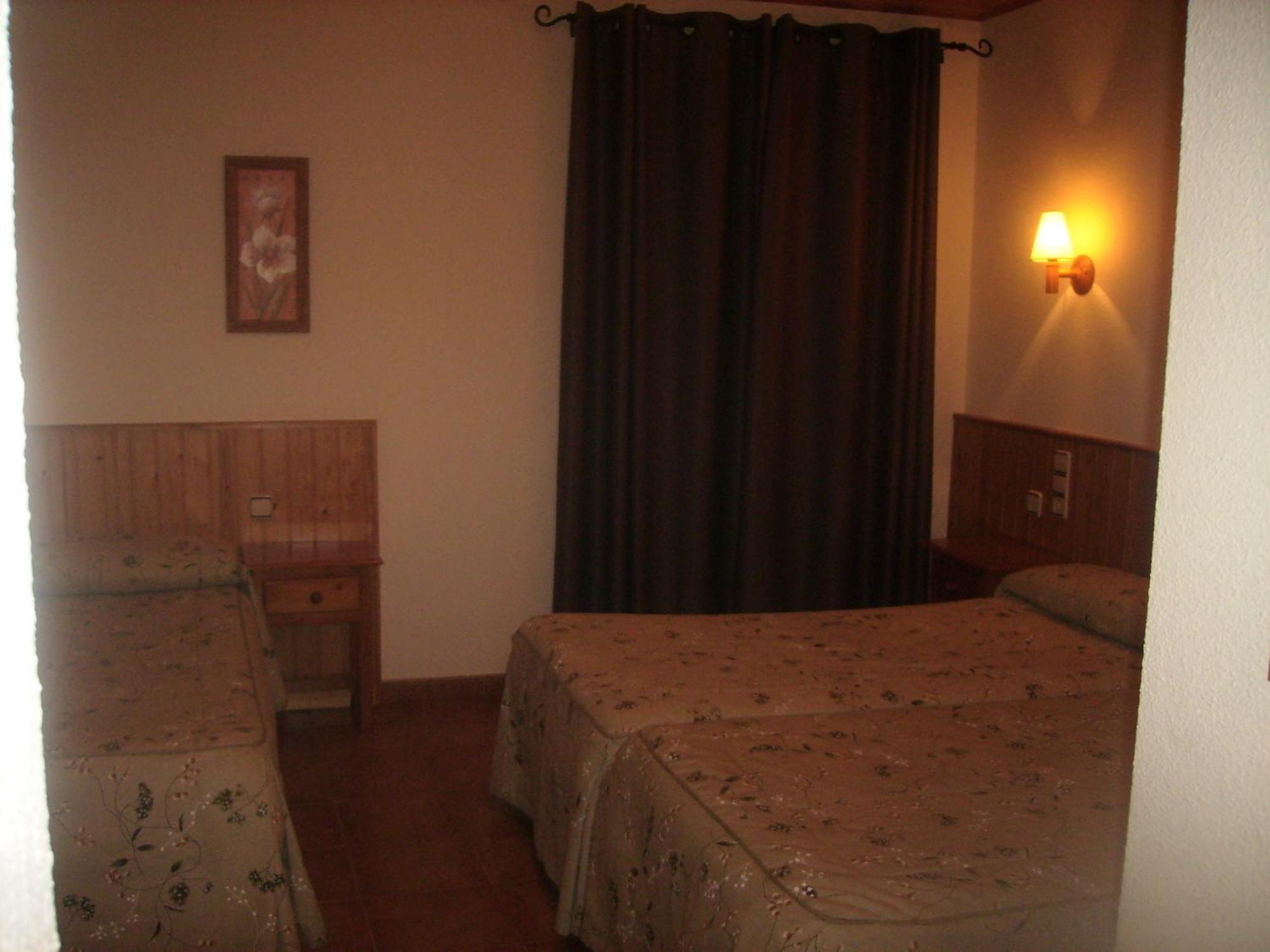 Hostal Pernalle Erill la Vall Εξωτερικό φωτογραφία