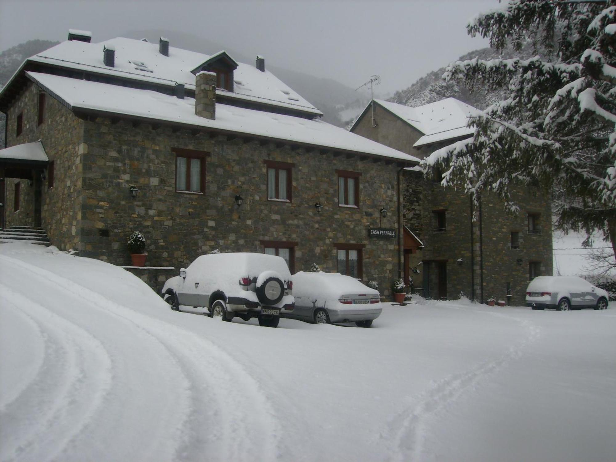 Hostal Pernalle Erill la Vall Εξωτερικό φωτογραφία