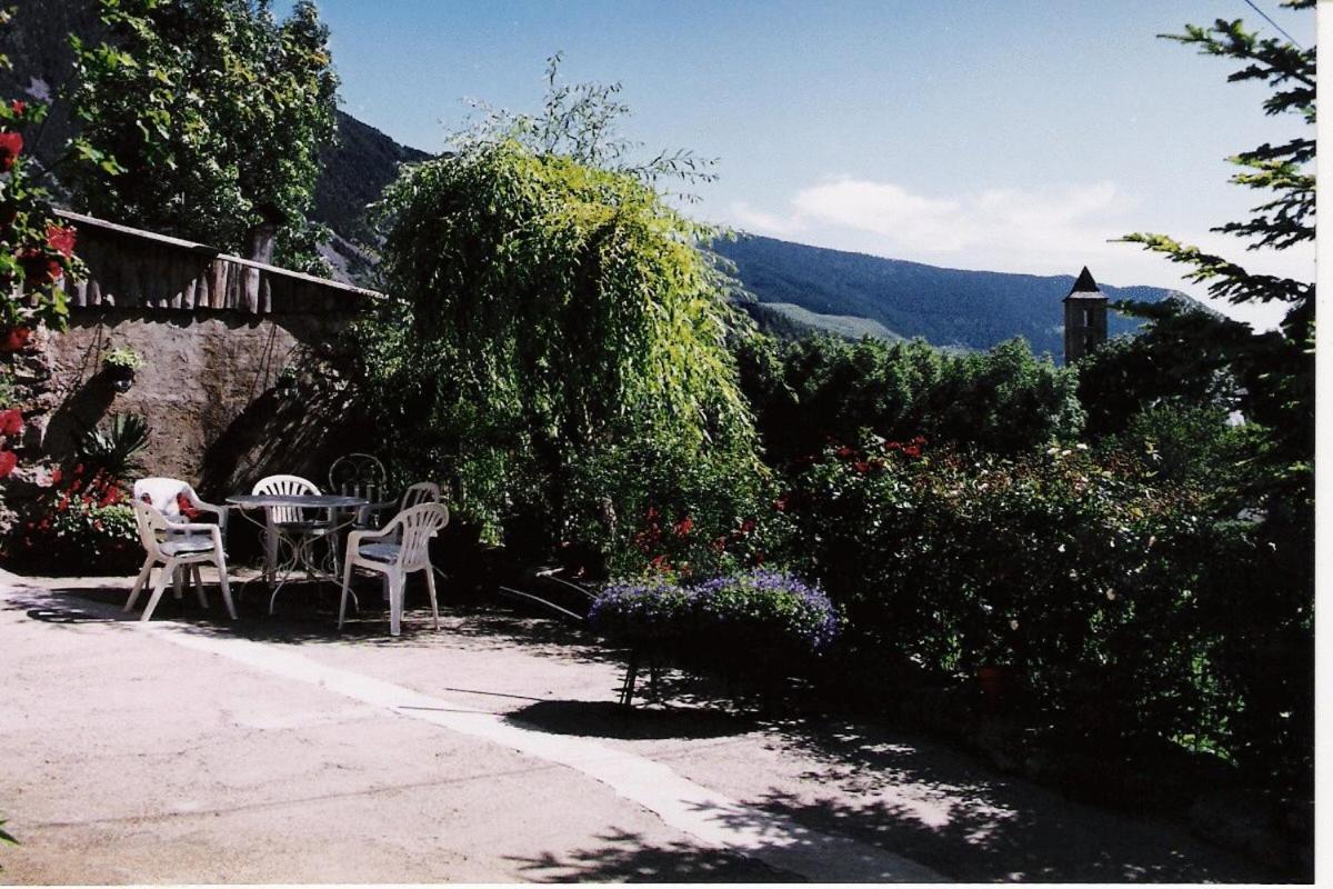 Hostal Pernalle Erill la Vall Εξωτερικό φωτογραφία